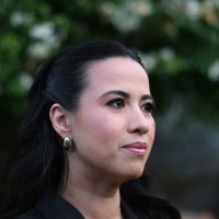 ília Employee Luciana Oliveira's profile photo
