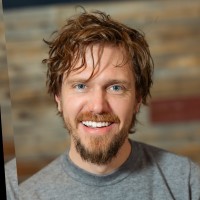 Justin Crowe