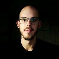 Nestor Moschen Email