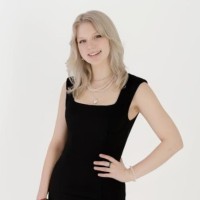 Pinnacle Real Estate Academy Employee Victoria Green's profile photo