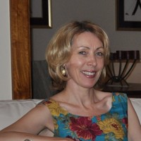 Smith & Smith Kitchens Employee Debbie Gear's profile photo