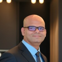 Oracle Employee Manav Gupta's profile photo