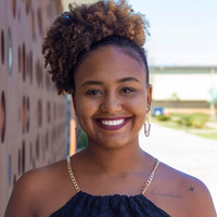 Soul Bilíngue Employee Gabriella Nacor's profile photo