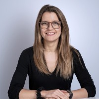 Lara Singer Email