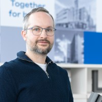 Mike Snoeijen Email