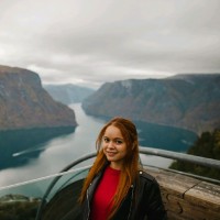 Create IT Employee Danúbia Almeida's profile photo