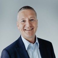 Roland Nowicki Email