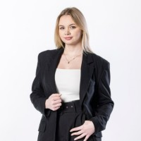 Karolina Kuntowska Email