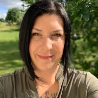 Right Traffic Employee Beth Sasak's profile photo