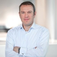 E-mail e número de telefone de Damian Bunyan