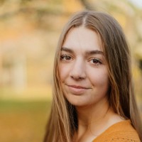 Lola Sullivan Email & Phone Number