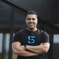 Simplifier Employee Reza Etemadian's profile photo
