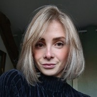 Vickie Harlé Email