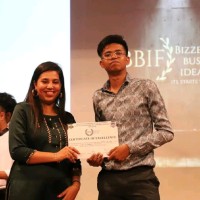 Glassbox Employee Issa Chaudhary's profile photo