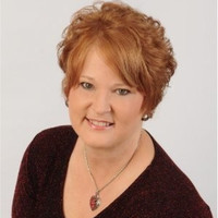 Team Linda Simmons Real Estate Employee Angela Merimon's profile photo