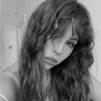 Mia King Email & Phone Number
