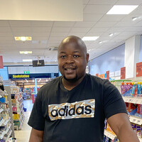 Dumisani Moyo Email