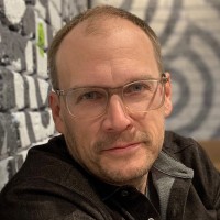 A Ceramic Shop Employee Mark Lueders's profile photo