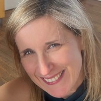 Anna Davey Email & Phone Number