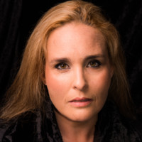 Elizabeth Aum Email