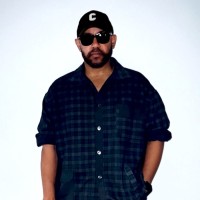 DE-YAN Employee Court Williams's profile photo