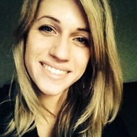 Houwzer Employee Julie Hicks's profile photo