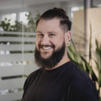 Dominik Birk Email