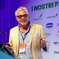 SmartBug Media Employee Paolo Magnano's profile photo