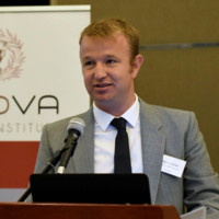 Theunis Hurter Email