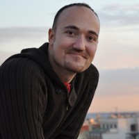 Özüm Eldoğan Email