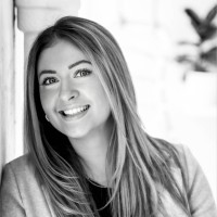 Holly Anderson Email & Phone Number