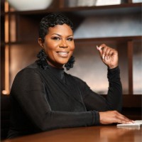 Primos Cafe Employee Kenya Parks's profile photo