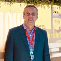 Valdir Carneiro Email & Phone Number