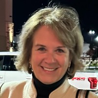 Teri U'Sellis Email & Phone Number