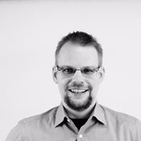 Oliver Scharschuch Email