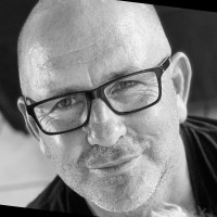 Email e telefono di Gavin Tomlins