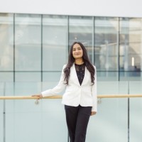 Palak Biyani Email