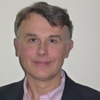 E-mail e número de telefone de Nic Gower