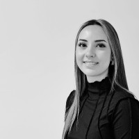 Alba Martínez Email