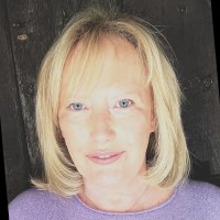 Parent Zone Employee Vicki Shotbolt's profile photo