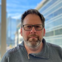 École de technologie supérieure (ÉTS) Employee Simon Benoit's profile photo