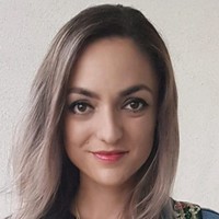 Roxana Ionescu Email