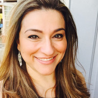 Lane Seven Apparel Employee Linda Y.'s profile photo