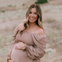 Cajon Valley Union School District Employee Taryn Mani's profile photo