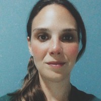 Carolina Oliveira Email