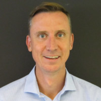 E-mail e número de telefone de Robert Molloy