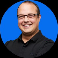 Givecloud Employee Neil L.'s profile photo
