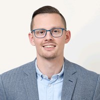 Viktor Wennström Email