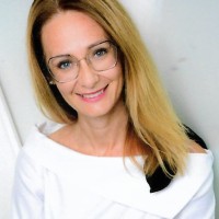Agnieszka Majewski Email