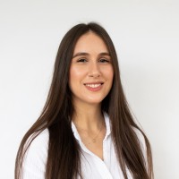 Alina Reguera Email